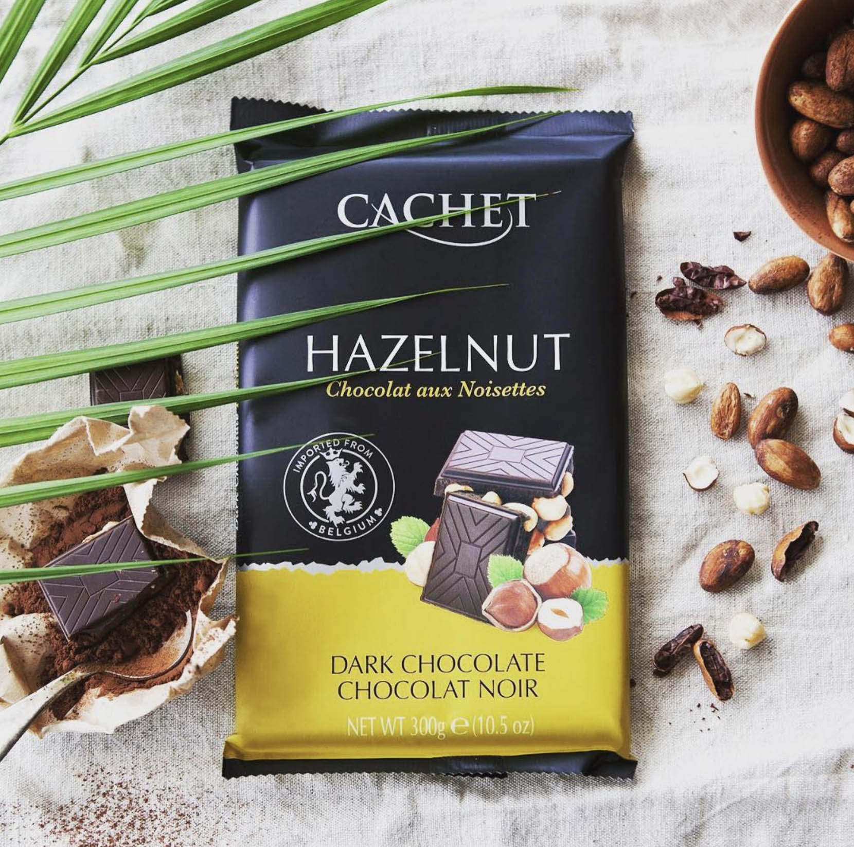 Cachet Hazelnut dark chocolate bar, 300 g